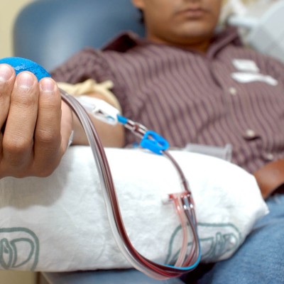  La justicia europea avala prohibir a los homosexuales que donen sangre
