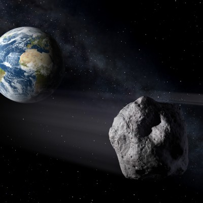 Cerca de 500 asteroides amenazan a la tierra