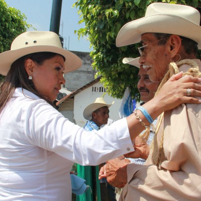  En gira por la Huasteca, SMD habló sobre seguridad