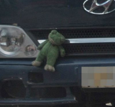  El atemorizante significado de los peluches en los taxis en Honduras