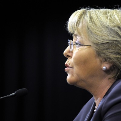  La presidenta chilena Michelle Bachelet pide la renuncia de todos sus minisitros