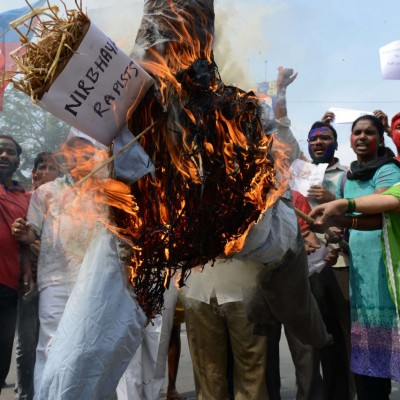  Linchan a un hombre que decapitó a un niño de cinco años en India