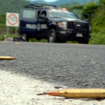  Autoridades buscan evidencia en Tanhuato tras tiroteo y 43 muertes