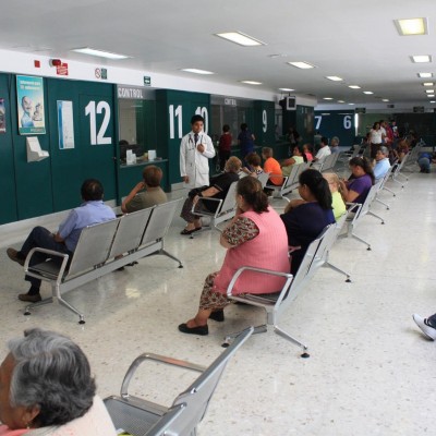  Más de 16 mil consultas al día en IMSS