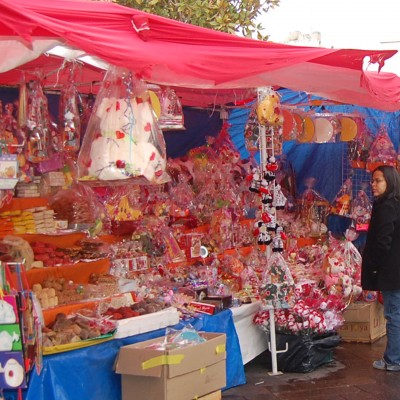  Exhorta CEDH a emitir medidas ante festejos del 10 de mayo en comercio informal