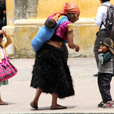 Dos menores mueren y 14 están graves tras vacunarse en IMSS de Chiapas