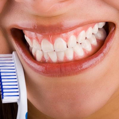  La buena higiene contribuye a la salud bucal
