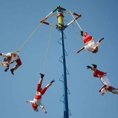  Los Voladores de Papantla, a Londres