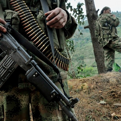  Ataque de FARC deja sin electricidad a 500 mil