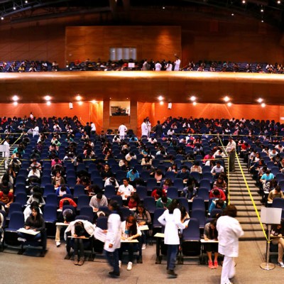  Sin incidentes examen de admisión a la UASLP