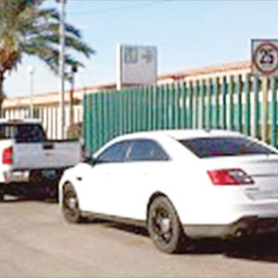  Retienen a mamá que olvidó a su bebé en el auto y murió