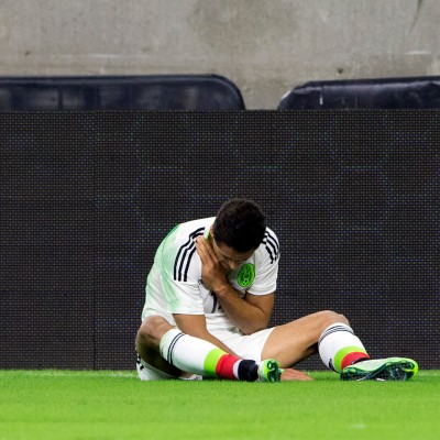  Chicharito deja el hospital y vuelve a la Selección