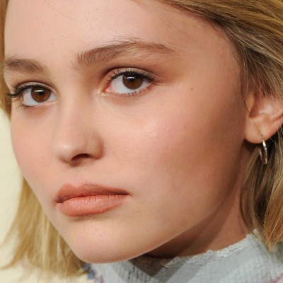  Lily-Rose, la hija de Johnny Depp, nueva embajadora de Chanel