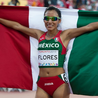 Brenda Flores se ‘baña de oro’ en los 10 mil metros planos