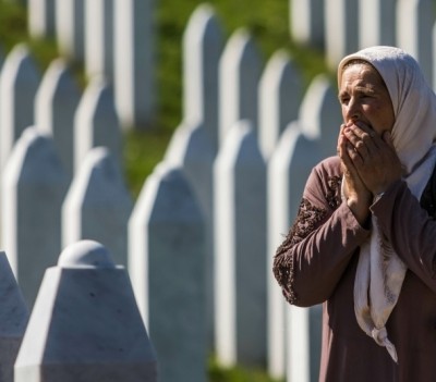  Bosnia conmemora 20 años de la masacre de Srebrenica y reclama justicia