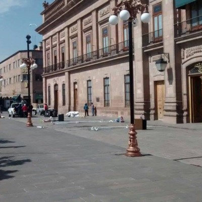  Después de meses retira plantón SUTSGE