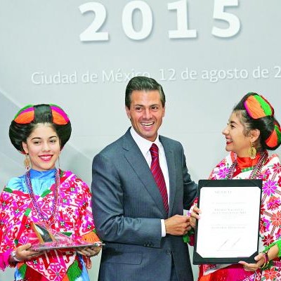  Reforma educativa, para los jóvenes: EPN