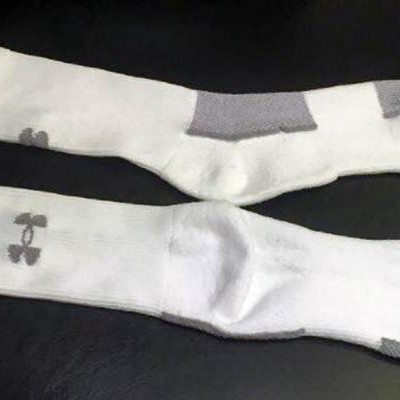  Publica EPN foto de calcetas utilizadas en carrera