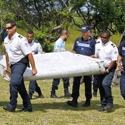  Malasia confirma que pieza de avión es de Boeing 777