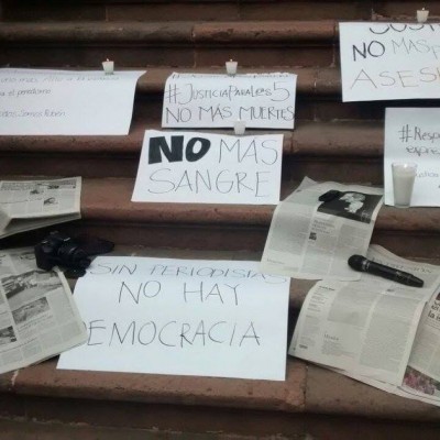  Periodistas y fotógrafos potosinos se unen a indignación por asesinato de Ruben Espinosa