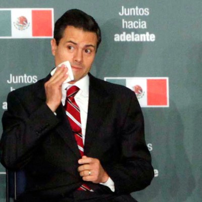  “Peña rinde informe en medio de una crisis”