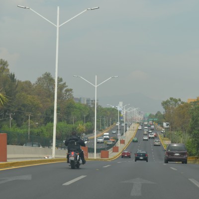  Bardas caídas, baches e imprudencia: fotodenuncias en SLP