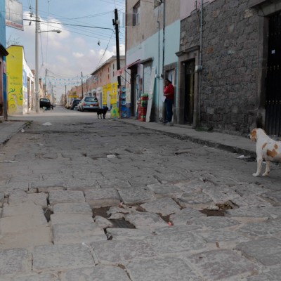  Un año y un mes de espera para reparación de calle Nezahualcóyotl