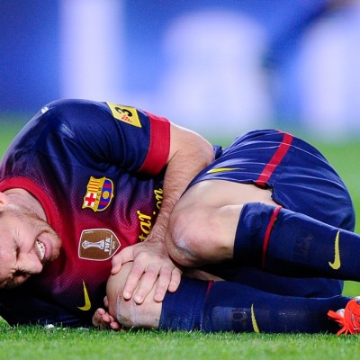  Se lesiona Messi rodilla en Barcelona