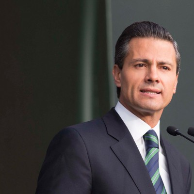  Anuncia EPN incremento salarial a profesores con resultados destacados