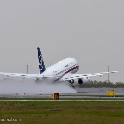  Avión desaparece en Indonesia