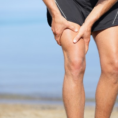  Descubre cómo prevenir los dolorosos calambres en las piernas