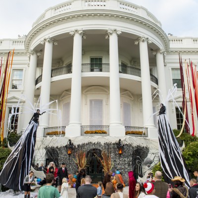  Decoran la Casa Blanca con catrinas por el Día de Muertos