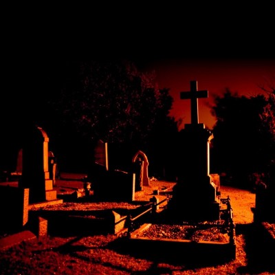  El niño que murió de miedo en un cementerio