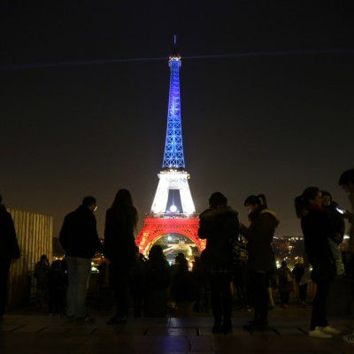  Cae turismo en París tras ataques terroristas
