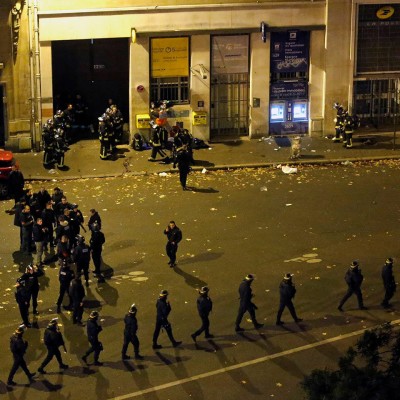  Ataques terroristas dejan más de 120 muertos en París