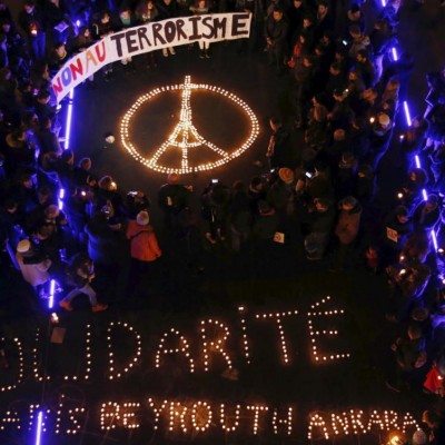  Francia niega entrada a mil personas tras atentados