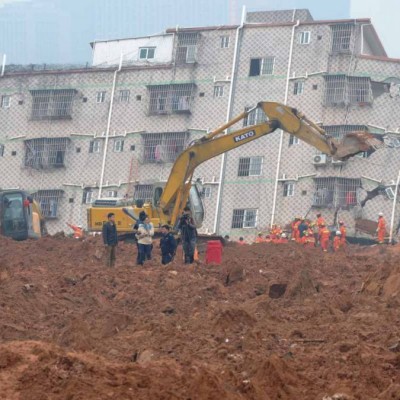  Tras alud en China, hombre sobrevive tras 67 horas bajo escombros