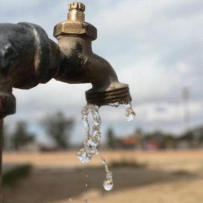  Crisis en Ensenada; usan agua de garrafón para el retrete y lavar