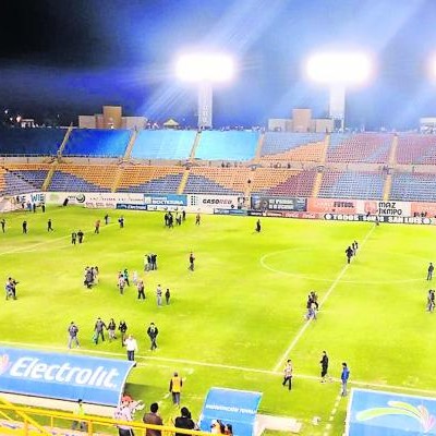  Tres lesionados y 11 detenidos tras riña en el San Luis vs Necaxa