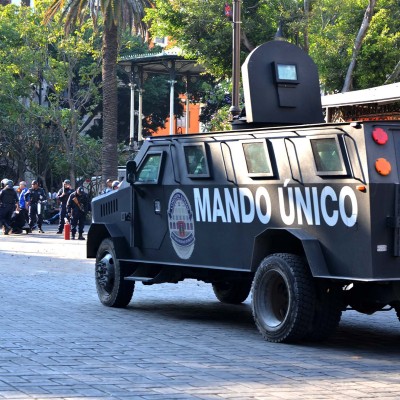  Cuauhtémoc Blanco acepta Mando Único; militares lo cuidan