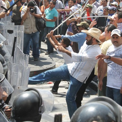  En Tabasco, profesores reprueban y quieren dar clase