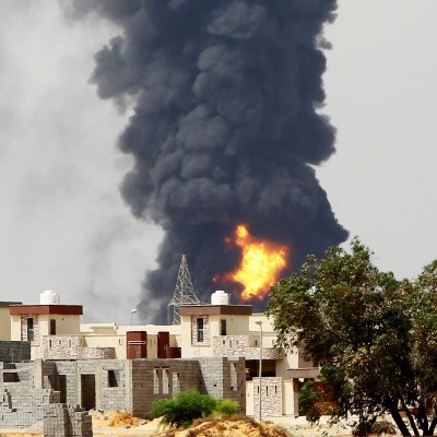  EU bombardea campamento de EI en Libia; hay 40 muertos, entre ellos niños