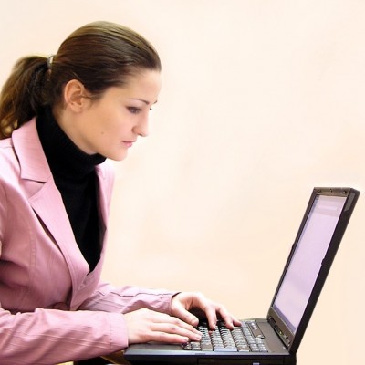  ¿Usas mucho la computadora? Evita la fatiga visual