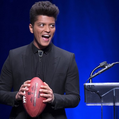  Bruno Mars, al medio tiempo del Super Bowl