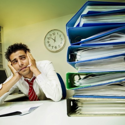  Estrés reduce productividad y desempeño laboral
