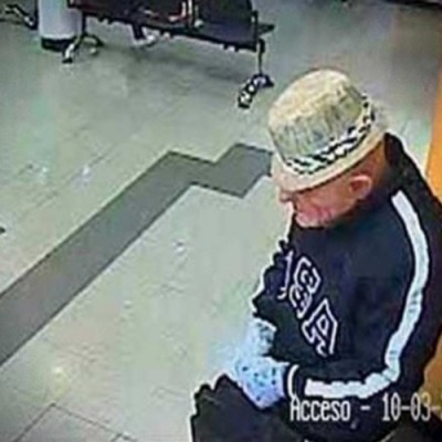  Hombre disfrazado de ‘Freddy Krueger’ asalta banco en Veracruz