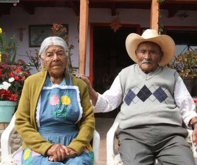  Pareja con 83 años de matrimonio, de las más longevas del país