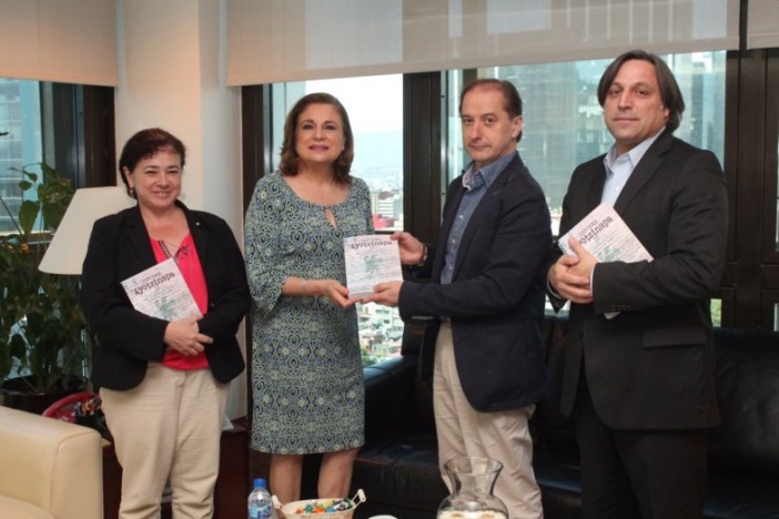  En su despedida, GIEI recomienda a PGR investigación independiente en caso Iguala