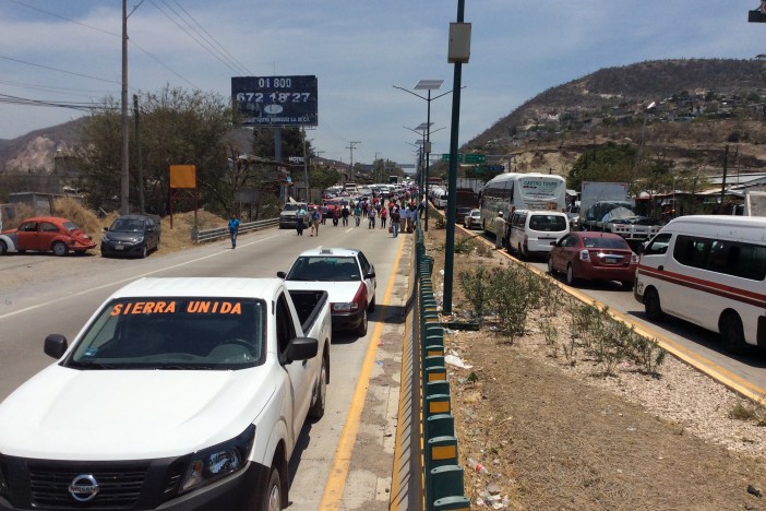  Reportan desaparición de 100 manifestantes en Guerrero