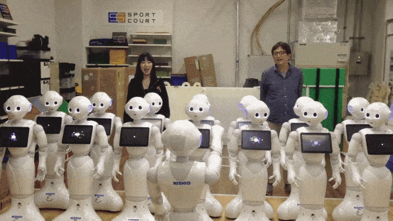  (Video) Coro de robots cantando la ‘Novena Sinfonía’
